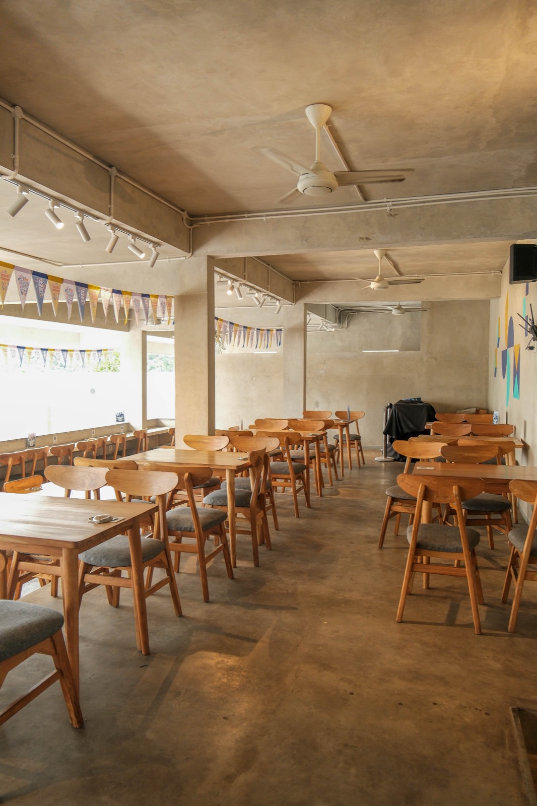 Suasana cabang Interaksi Space